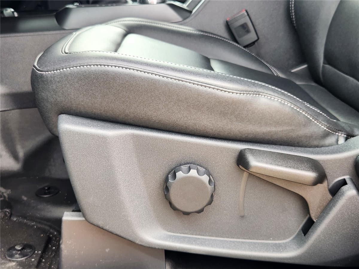 2026 Ford Bronco - Image 18