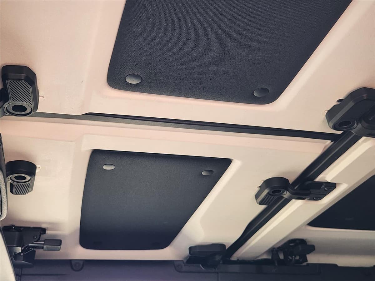 2026 Ford Bronco - Image 19