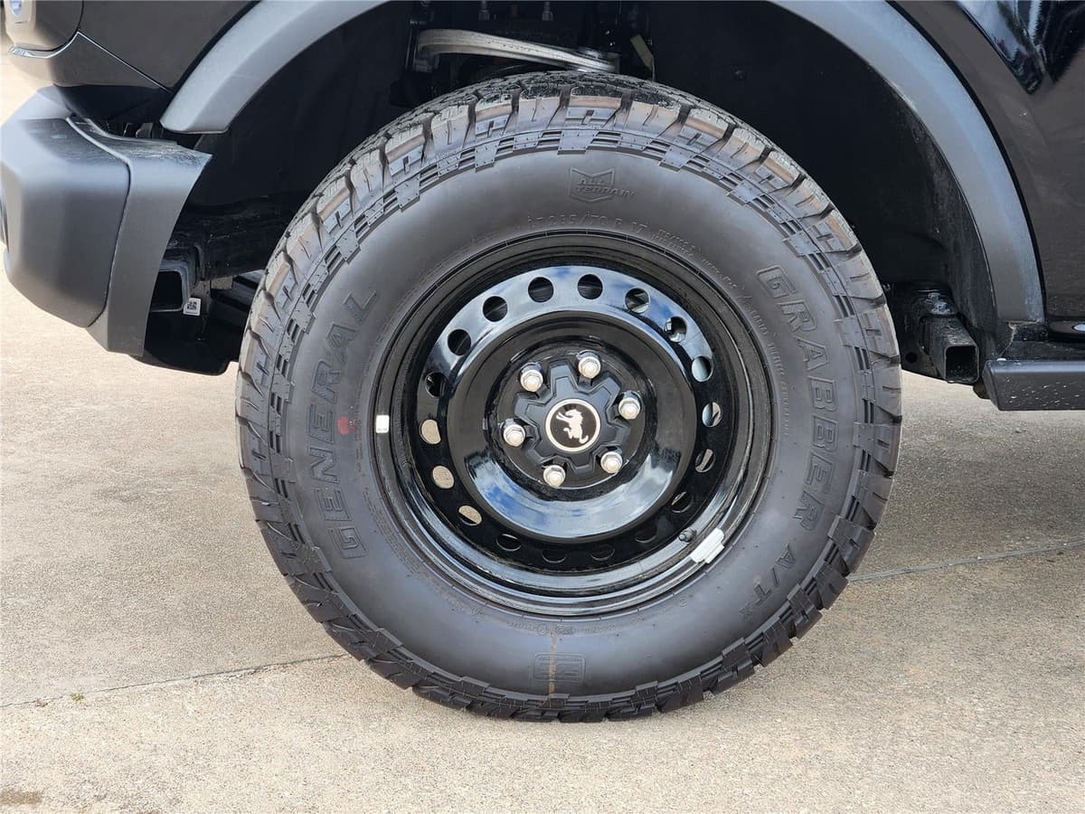 2026 Ford Bronco - Image 7