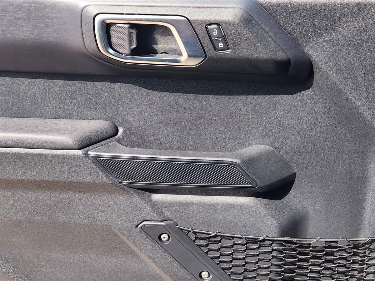 2025 Ford Bronco - Image 17