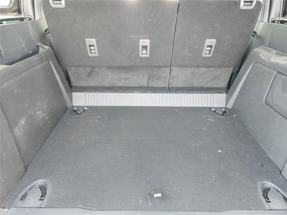 2025 Ford Bronco - Image 23