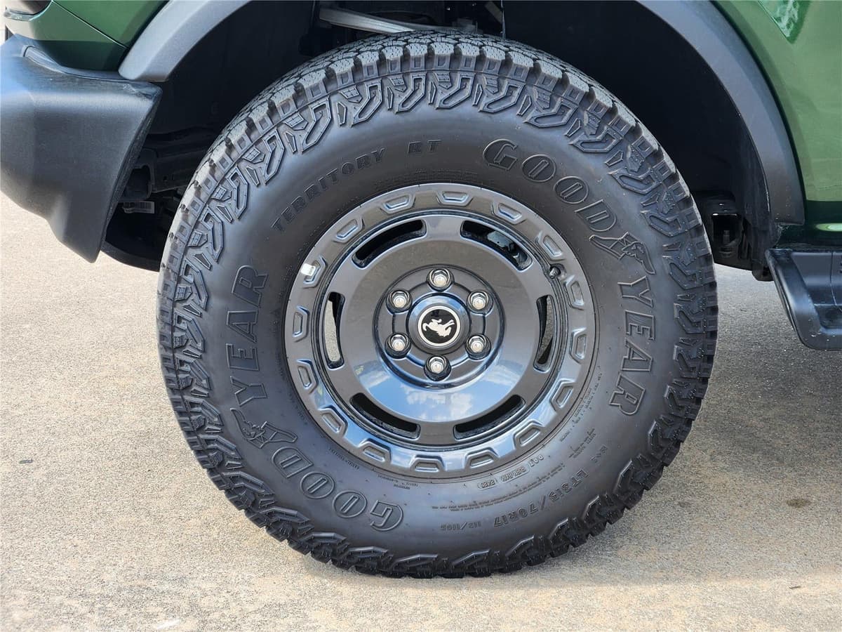 2025 Ford Bronco - Image 7