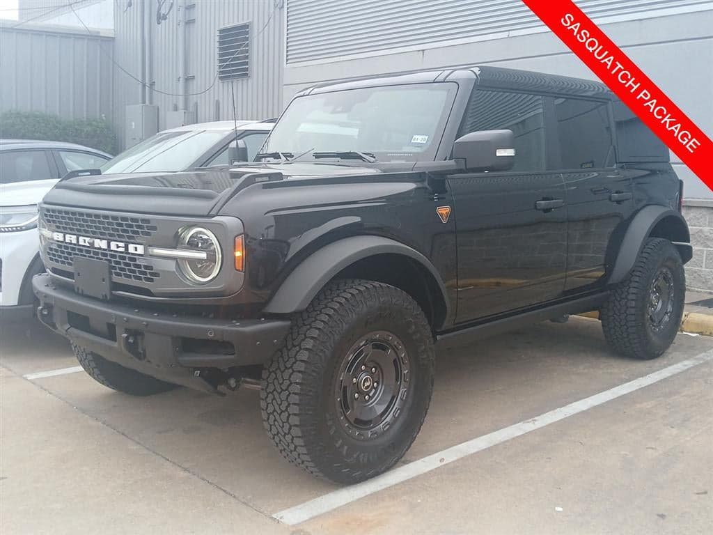 2025 Ford Bronco - Image 3