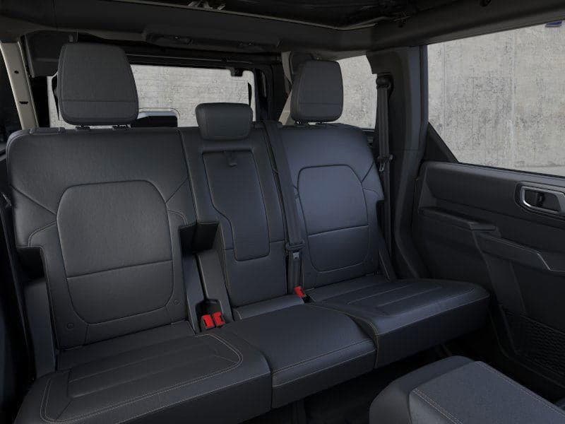 2026 Ford Bronco - Image 11