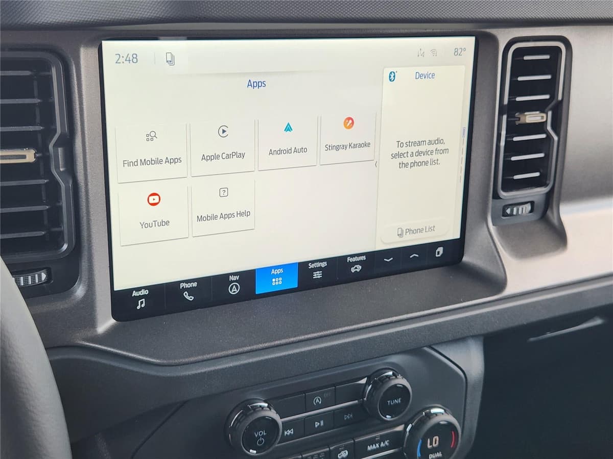 2026 Ford Bronco - Image 12