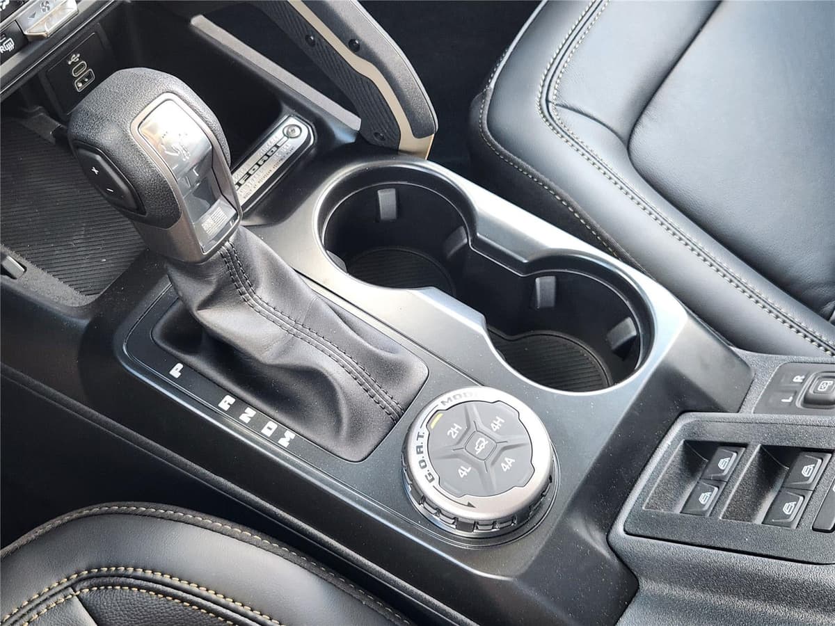 2026 Ford Bronco - Image 15