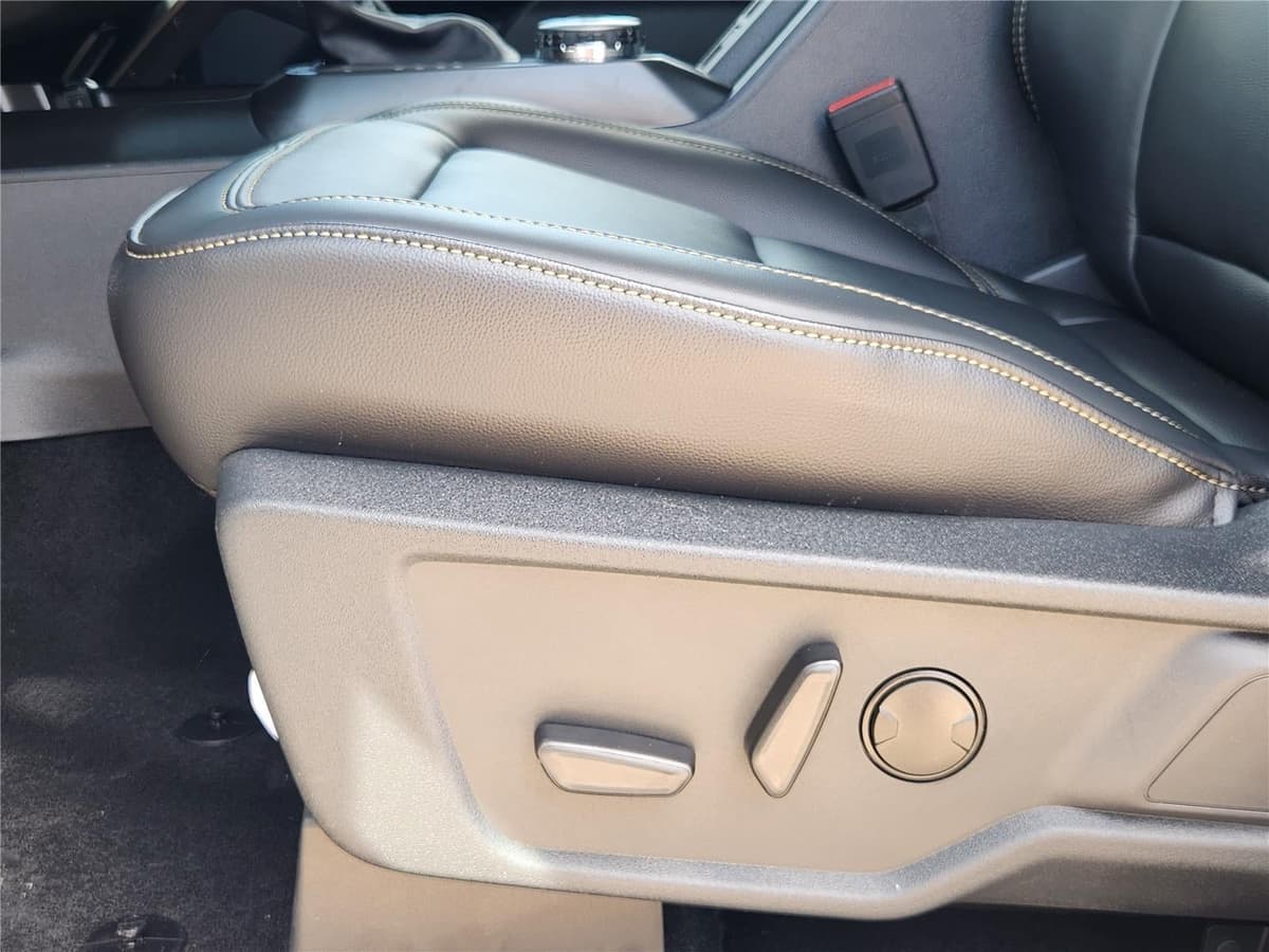 2026 Ford Bronco - Image 18