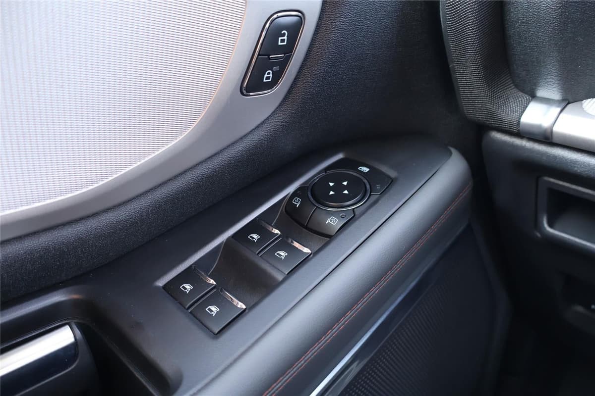 2025 Ford Expedition Max - Image 17