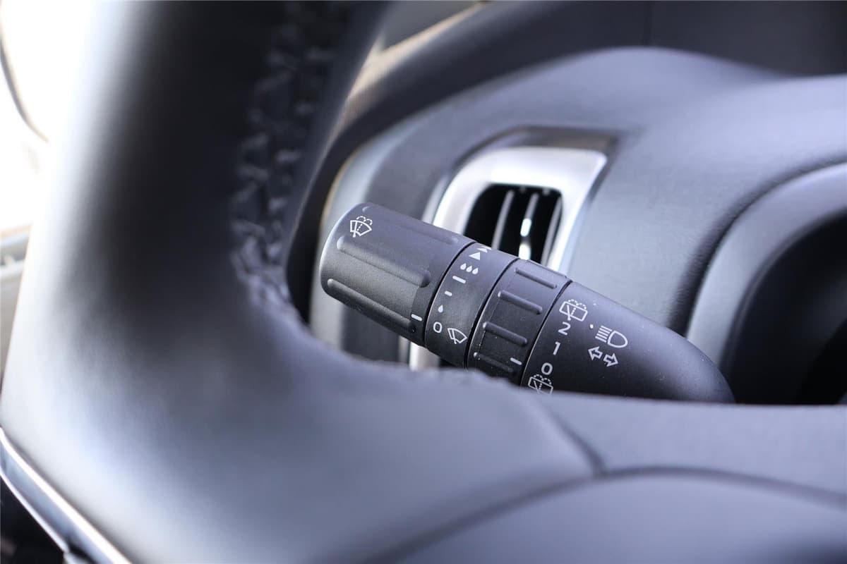 2025 Ford Expedition Max - Image 19