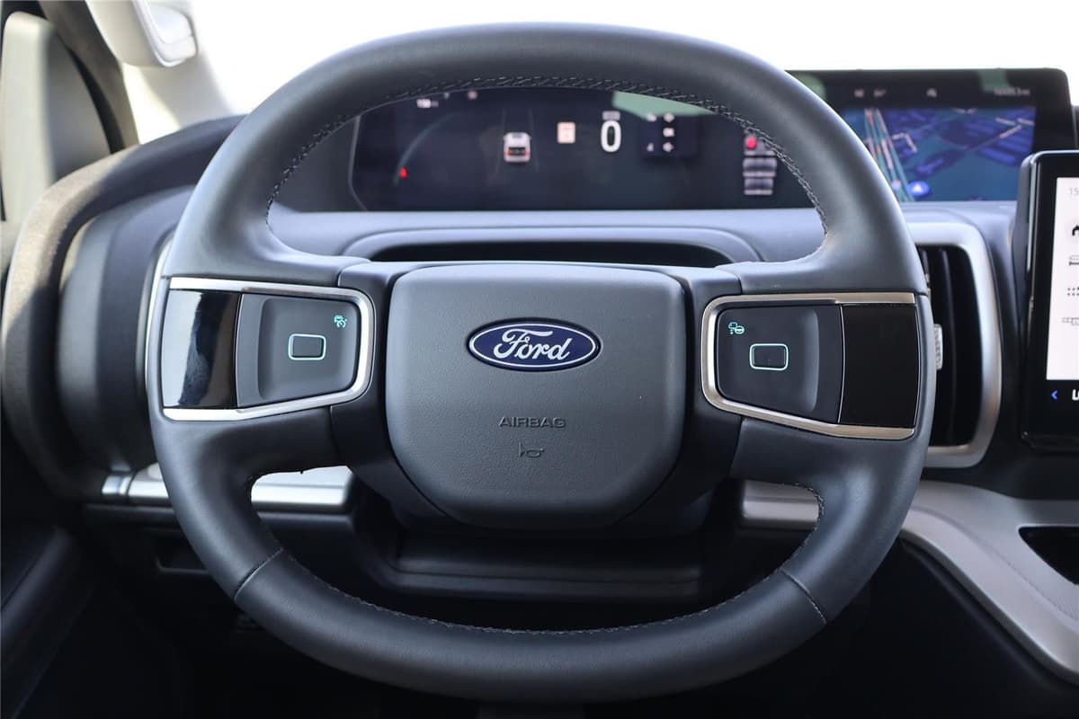 2025 Ford Expedition Max - Image 20