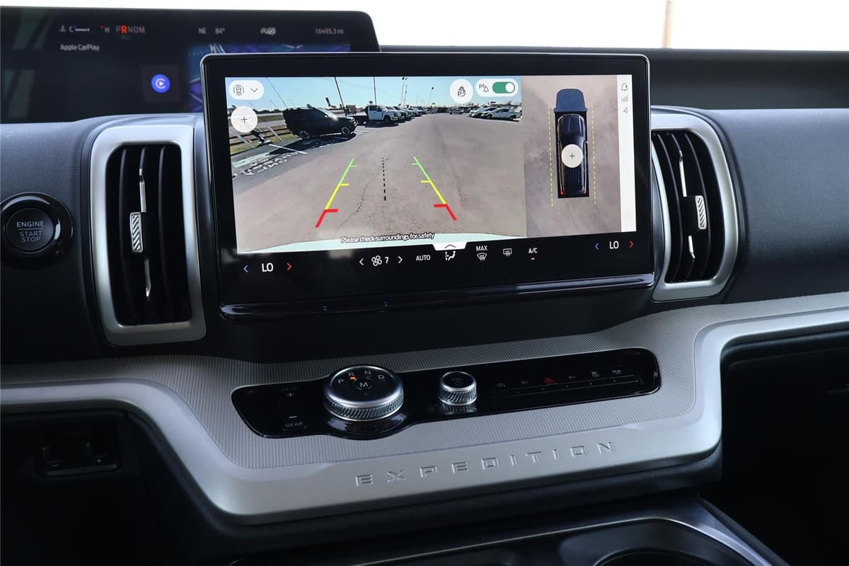 2025 Ford Expedition Max - Image 22