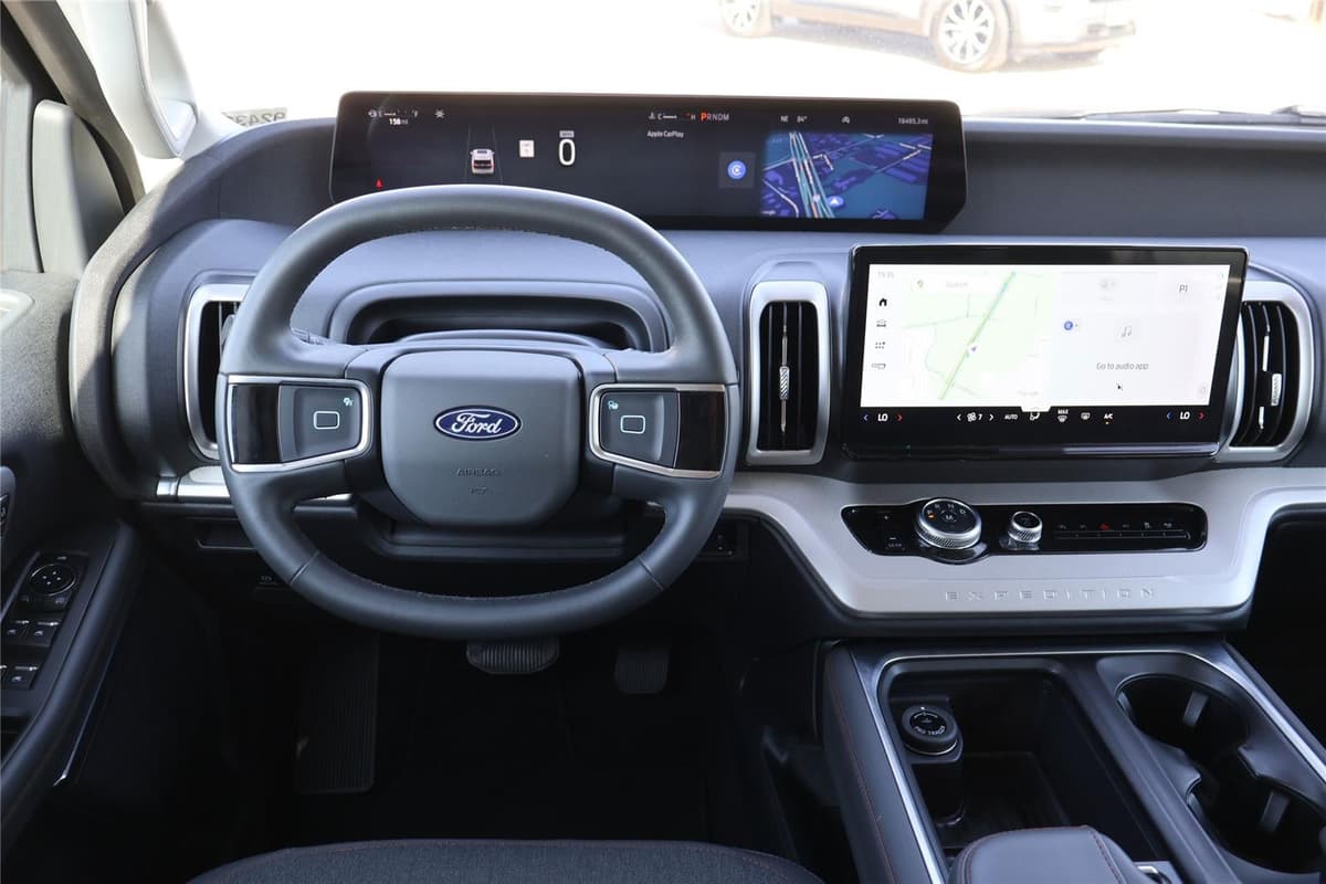 2025 Ford Expedition Max - Image 26