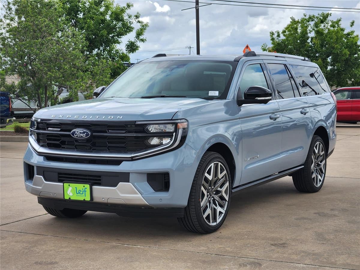 2025 Ford Expedition Max - Image 2