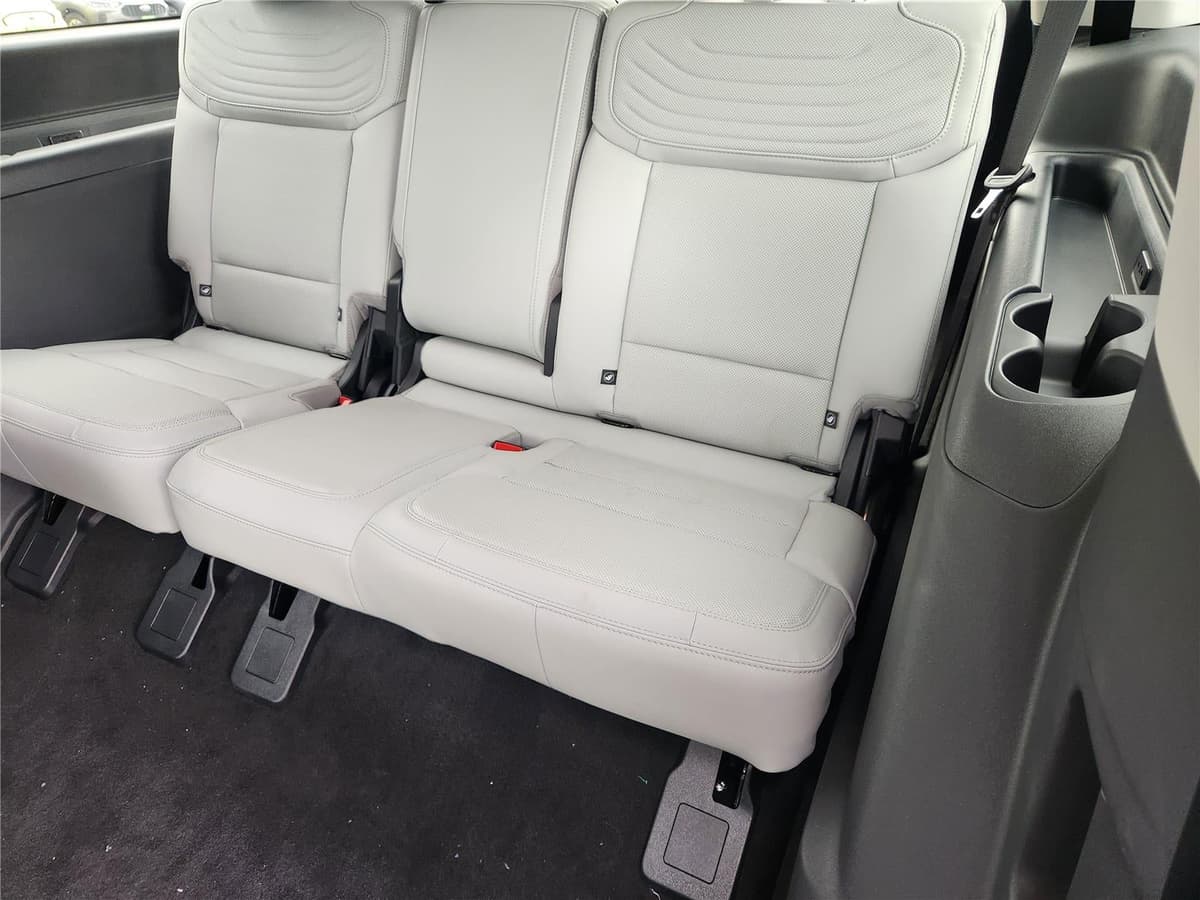 2025 Ford Expedition Max - Image 22