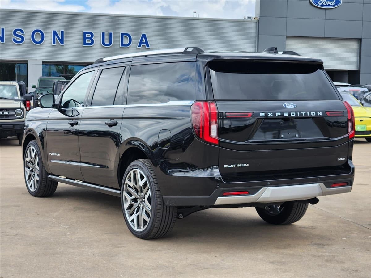 2025 Ford Expedition Max - Image 3