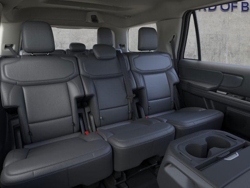 2026 Ford Expedition - Image 11