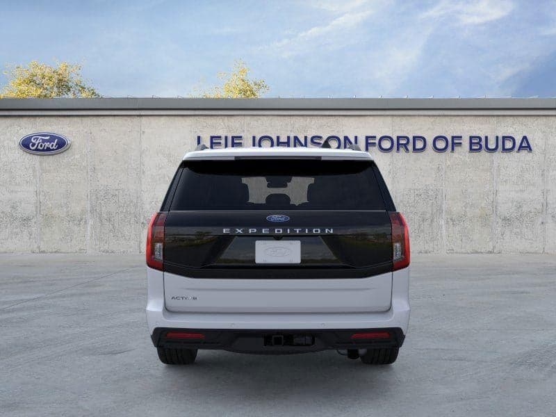 2026 Ford Expedition - Image 5