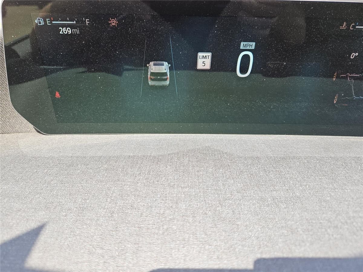 2026 Ford Expedition - Image 11