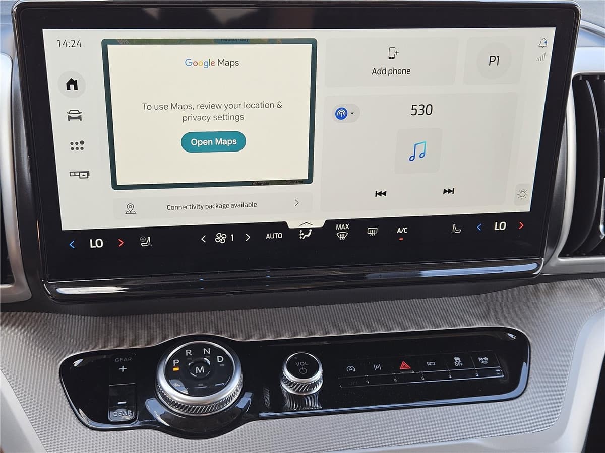 2026 Ford Expedition - Image 13