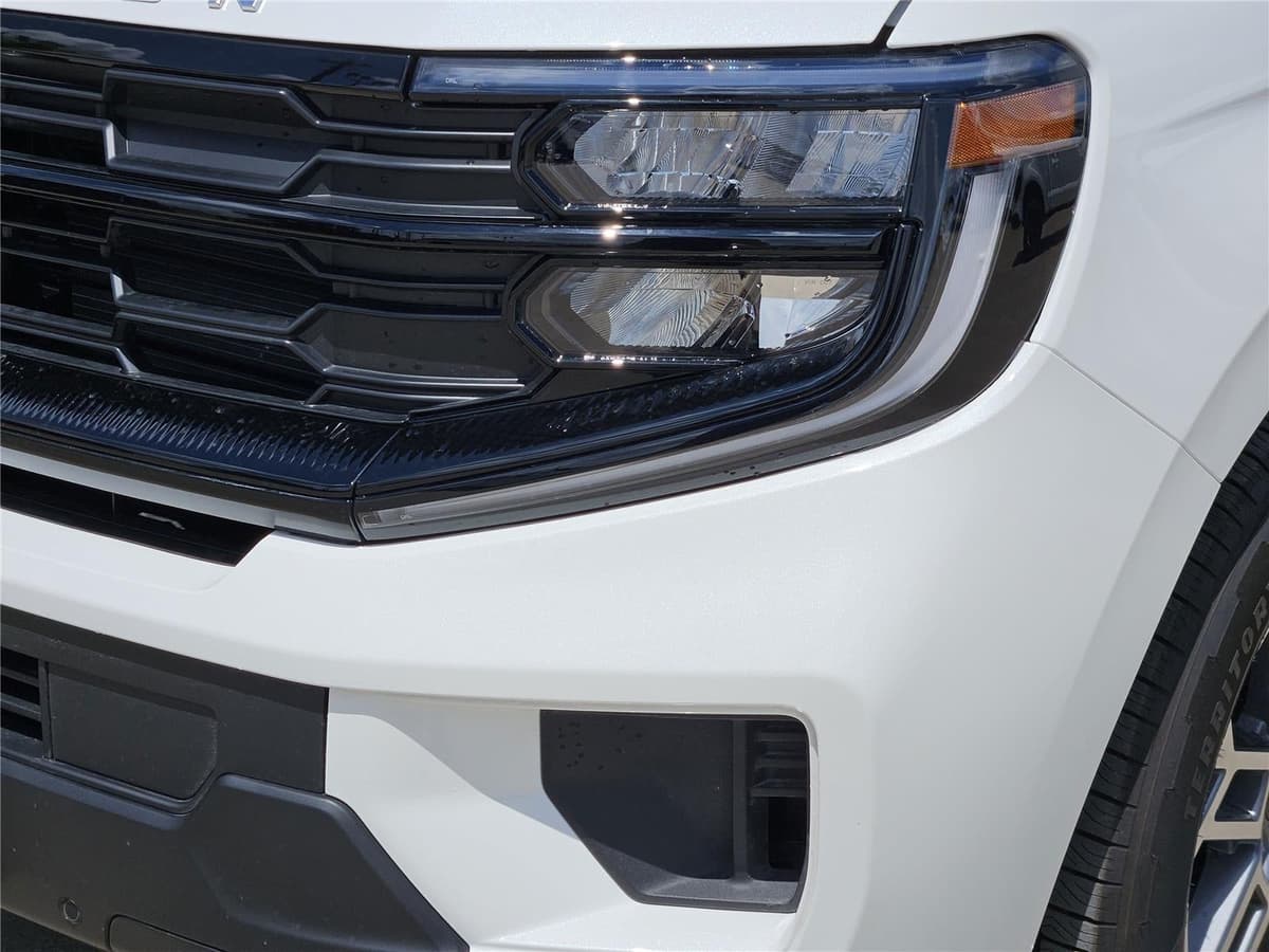 2026 Ford Expedition - Image 5