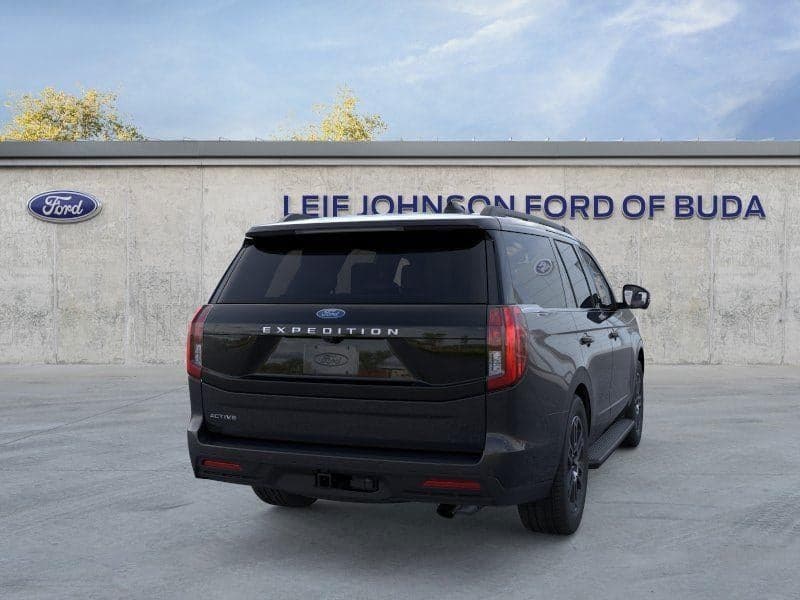 2026 Ford Expedition - Image 8