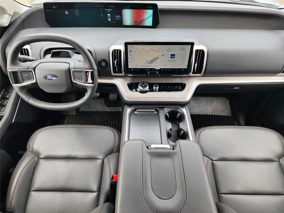 2025 Ford Expedition - Image 20