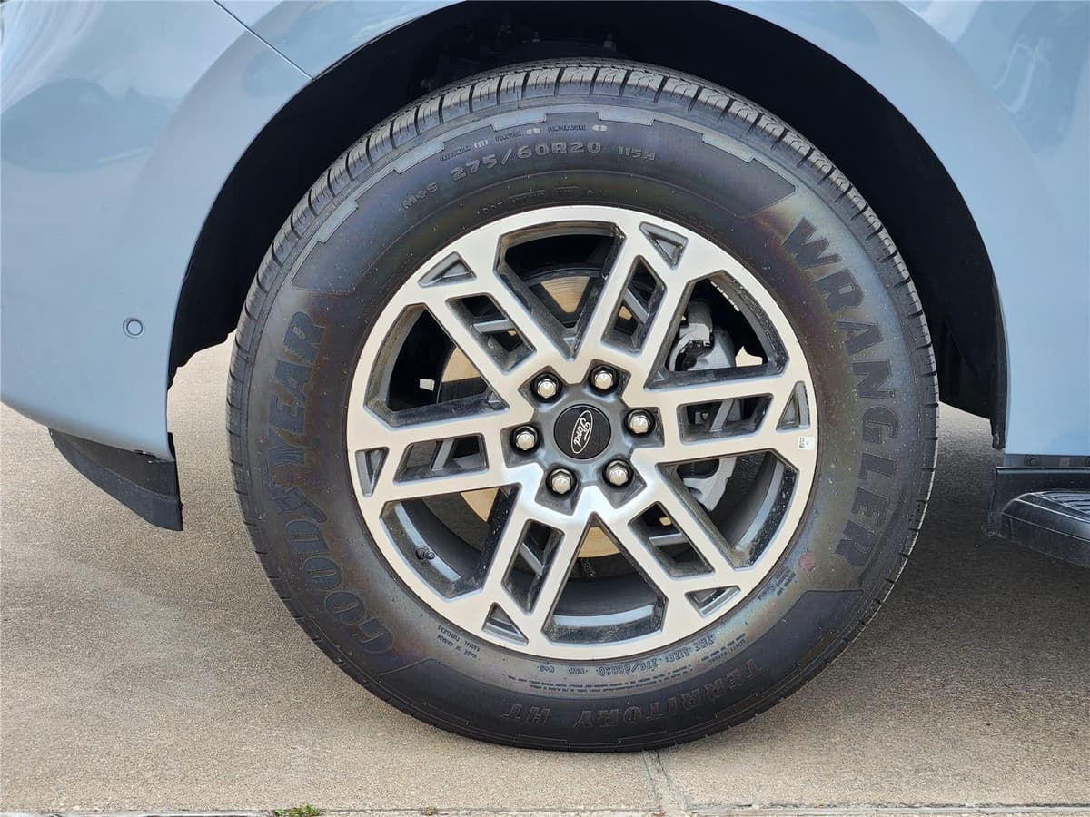 2025 Ford Expedition - Image 7