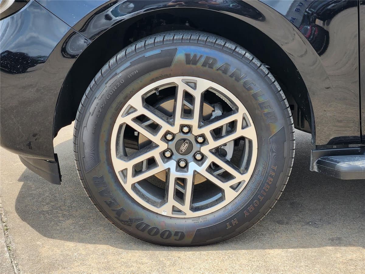 2026 Ford Expedition - Image 7