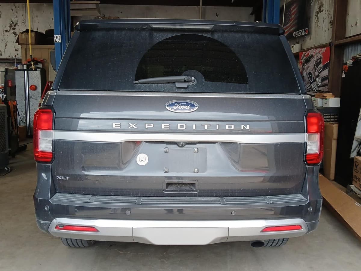 2022 Ford Expedition - Image 7