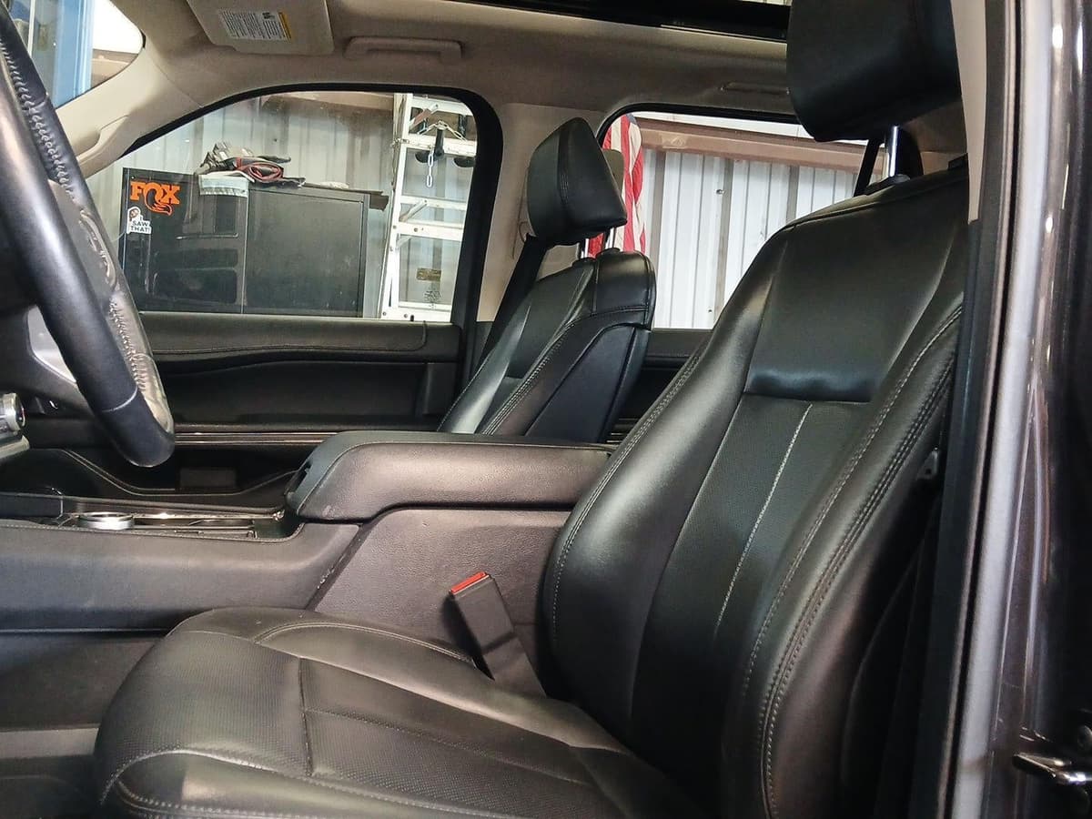 2022 Ford Expedition - Image 8