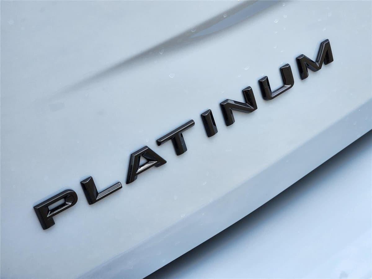 2026 Ford Expedition - Image 8