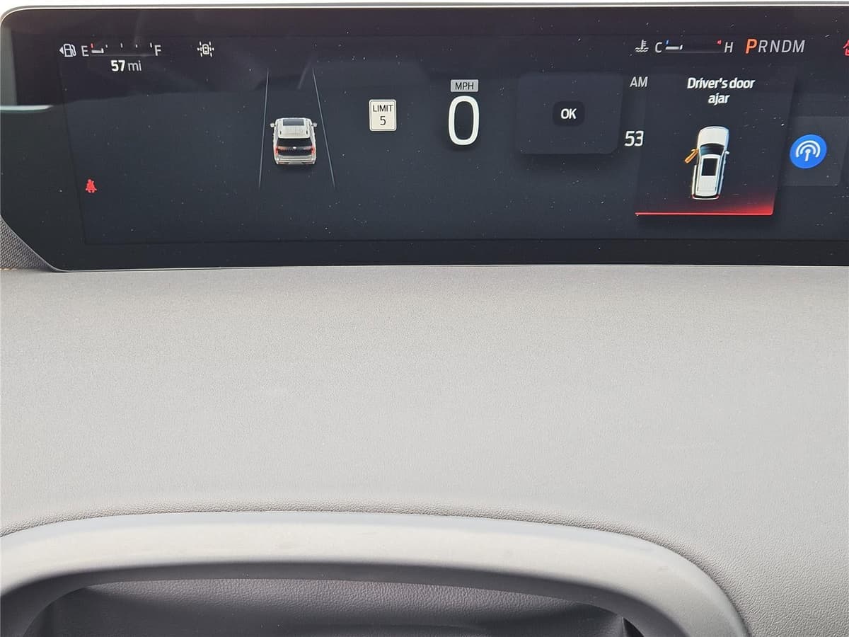 2025 Ford Expedition - Image 11