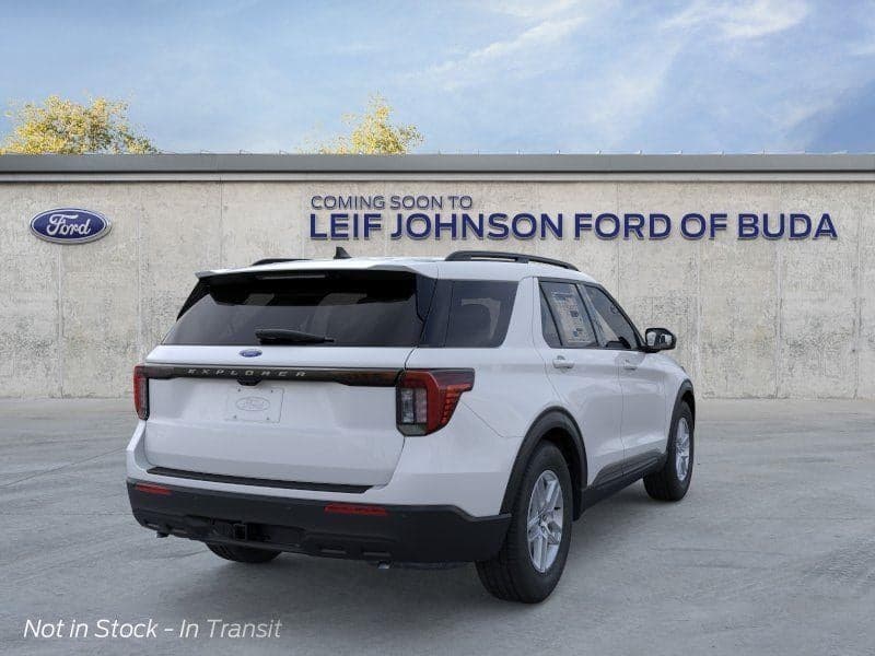 2026 Ford Explorer - Image 8