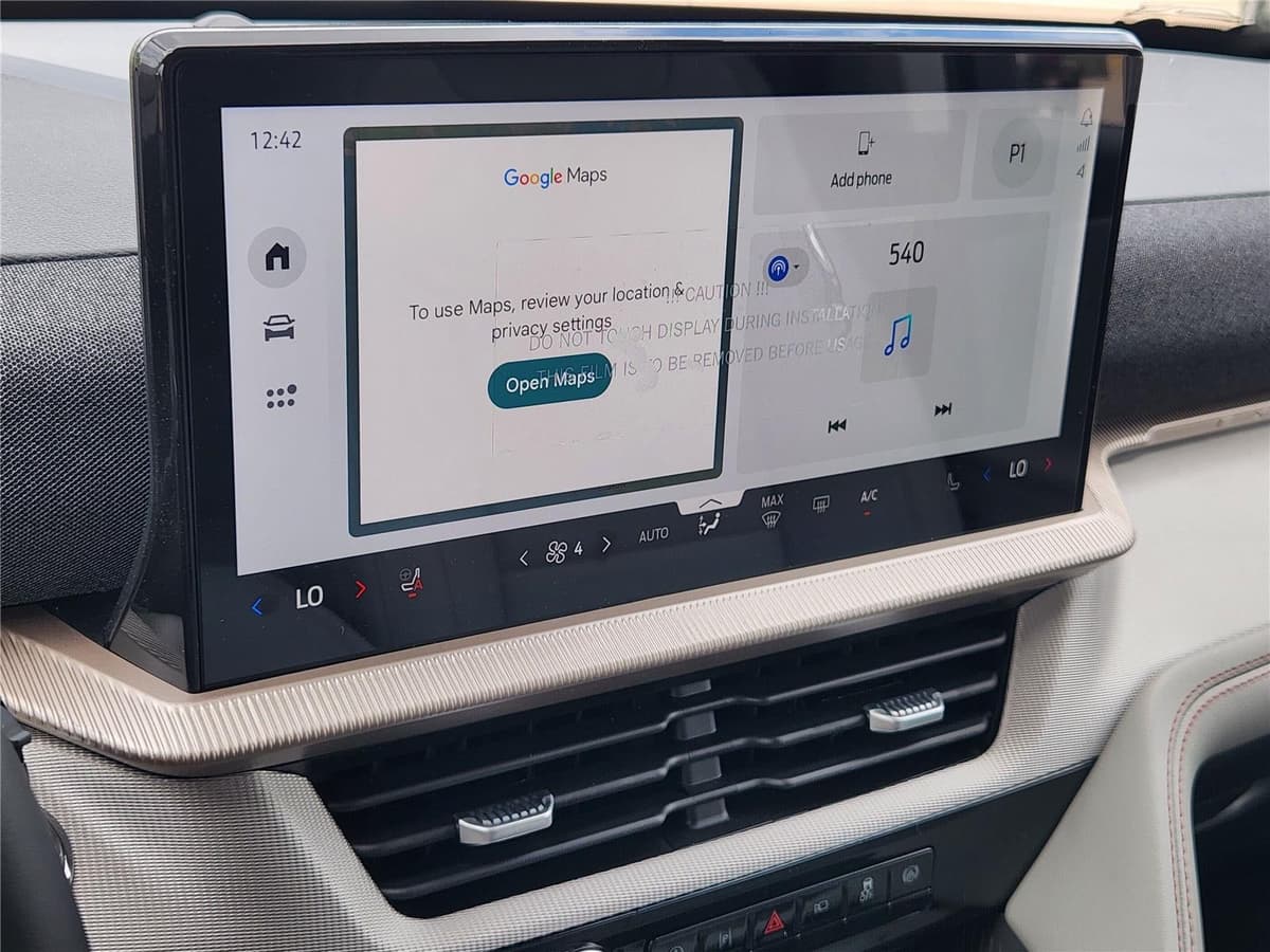 2026 Ford Explorer - Image 12