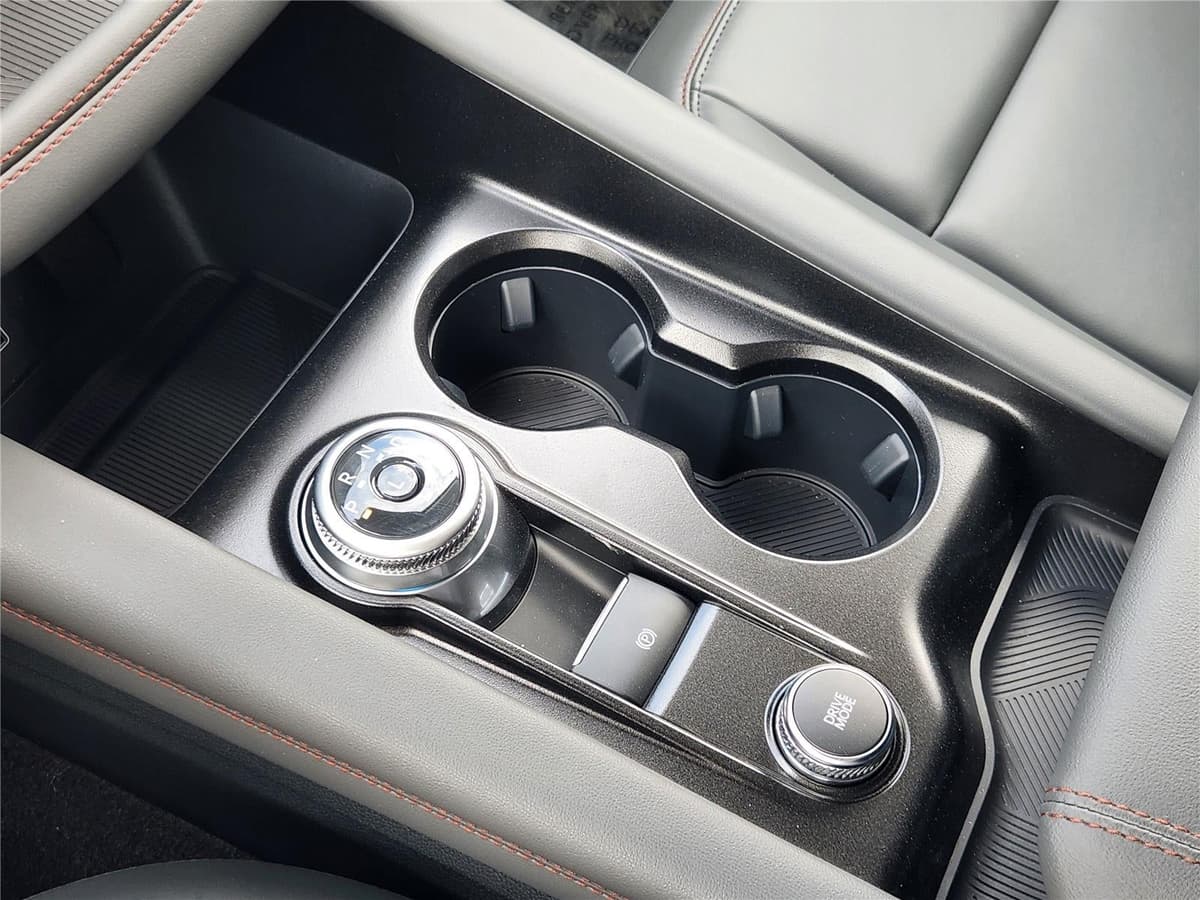 2026 Ford Explorer - Image 15