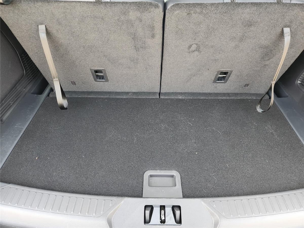 2026 Ford Explorer - Image 23