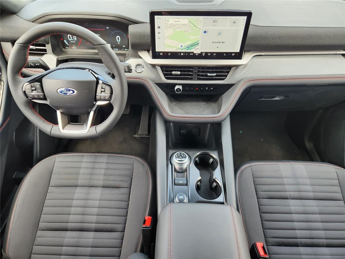 2026 Ford Explorer - Image 19