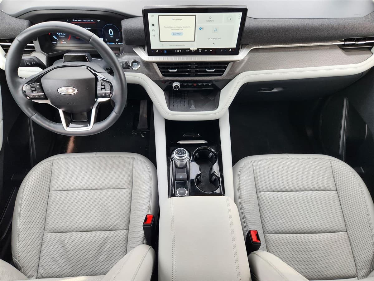 2025 Ford Explorer - Image 25