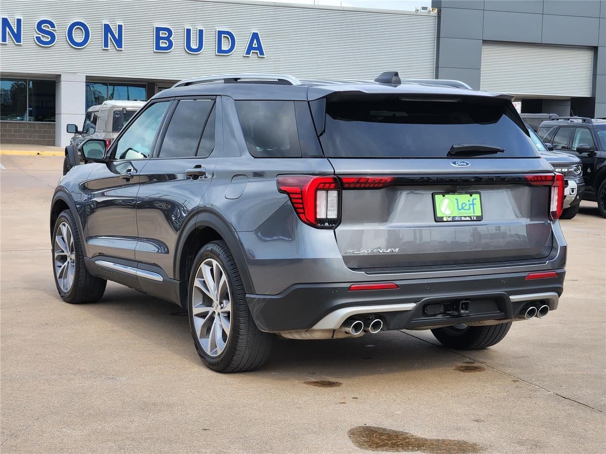 2025 Ford Explorer - Image 4