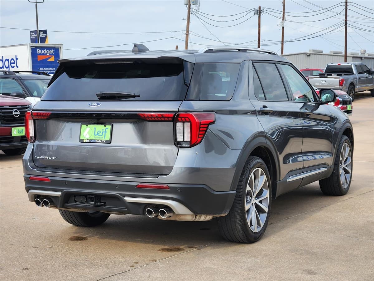 2025 Ford Explorer - Image 5
