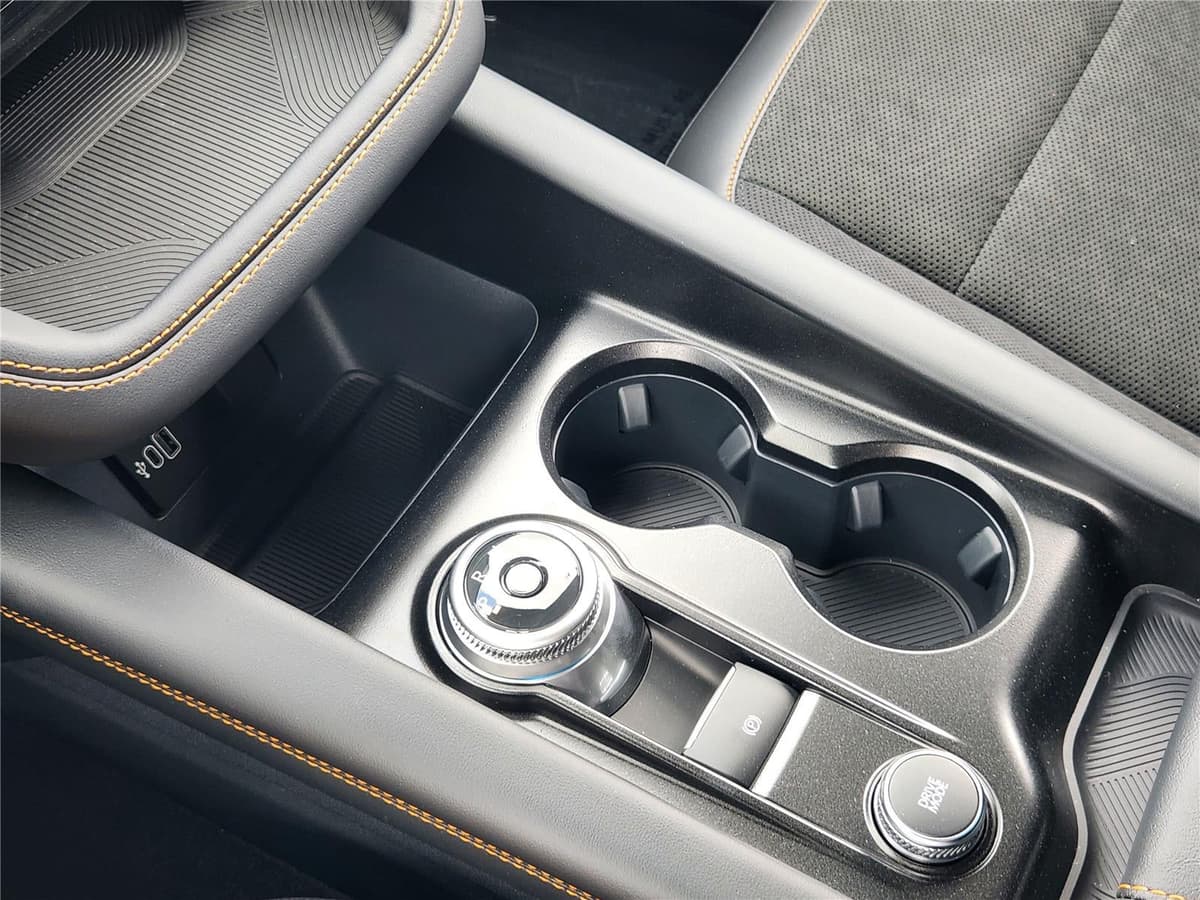 2026 Ford Explorer - Image 15