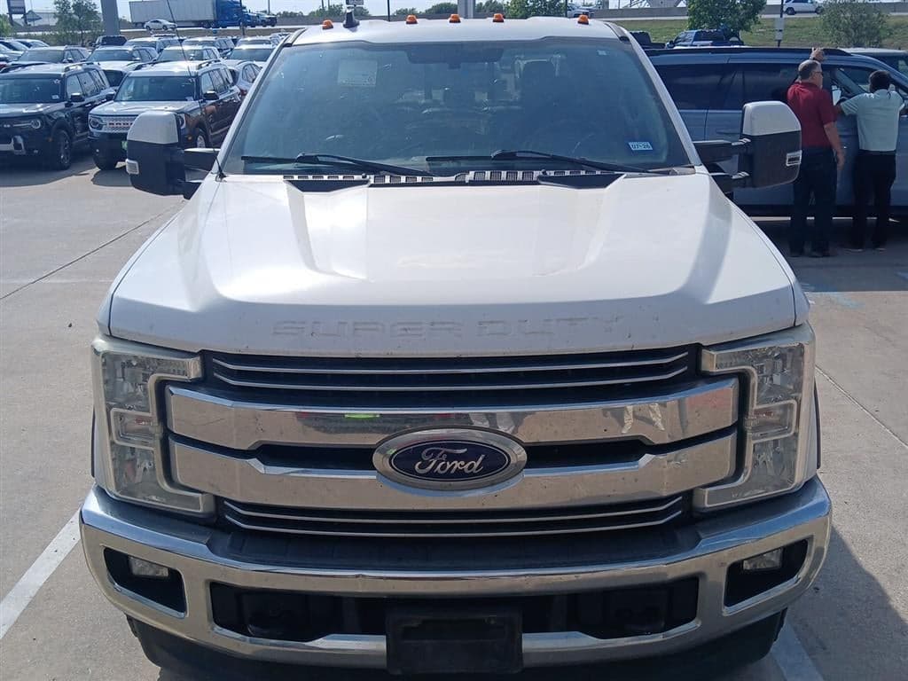 2019 Ford Super Duty F-250 - Image 3
