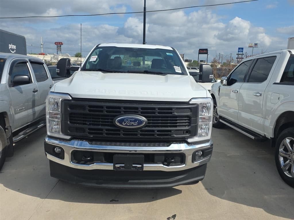 2025 Ford Super Duty F-250 - Image 14