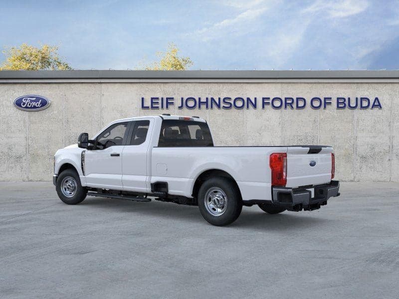 2026 Ford Super Duty F-250 - Image 4