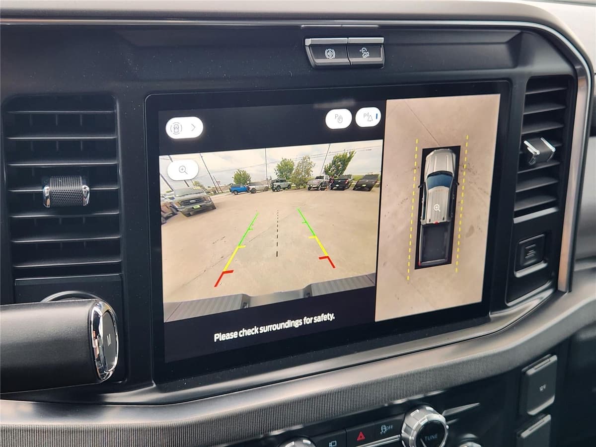 2026 Ford Super Duty F-250 - Image 13