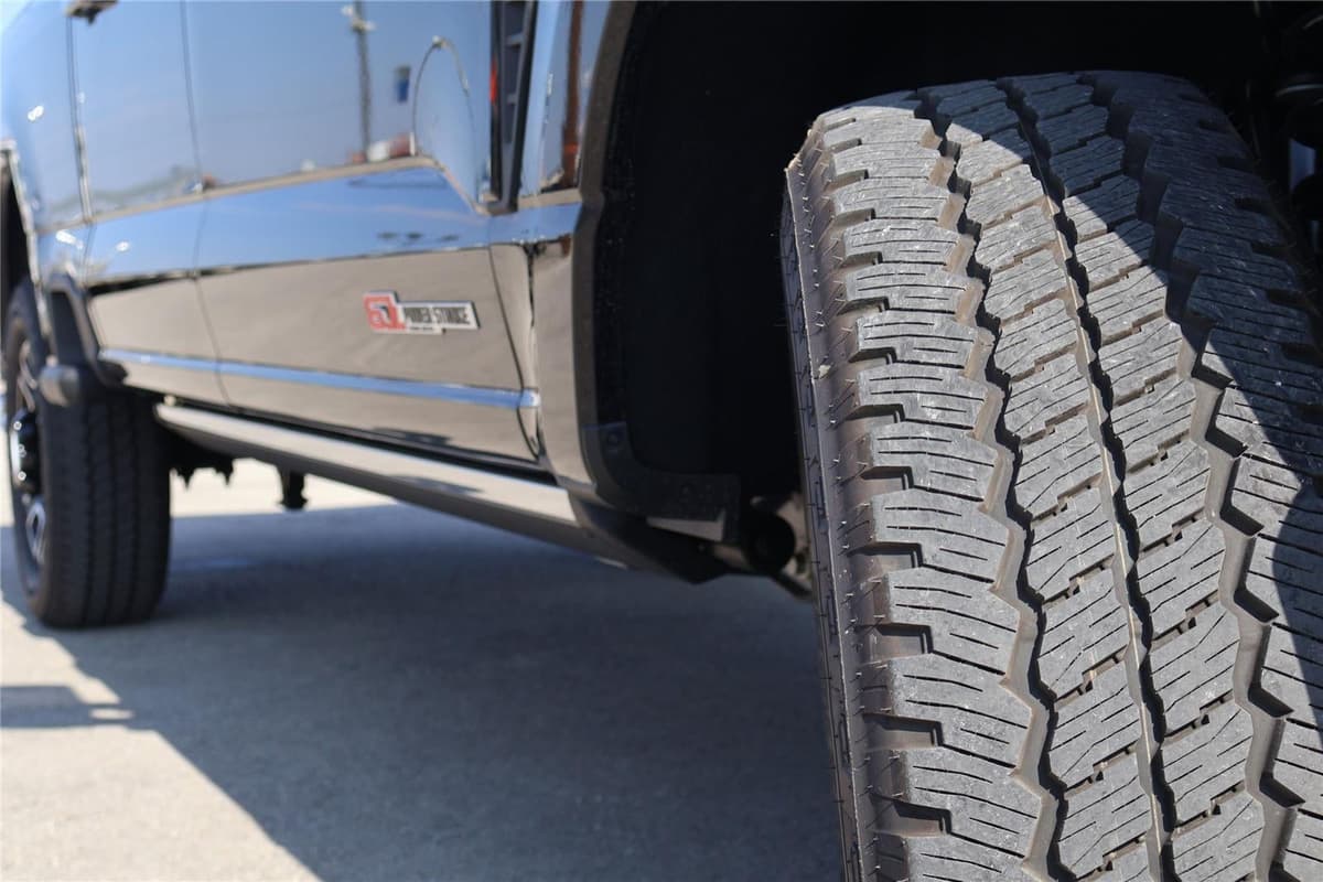 2026 Ford Super Duty F-250 - Image 10