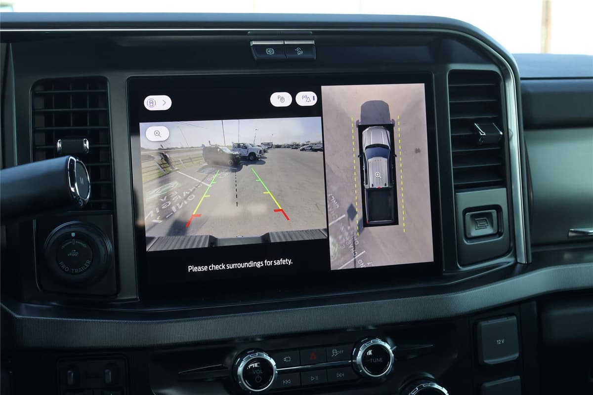 2026 Ford Super Duty F-250 - Image 23