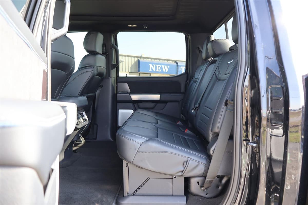 2026 Ford Super Duty F-250 - Image 28