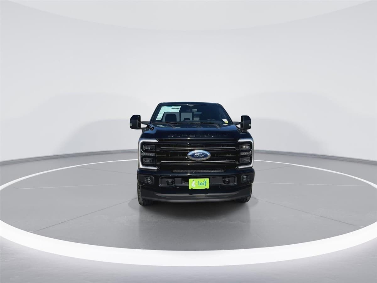 2026 Ford Super Duty F-250 - Image 3