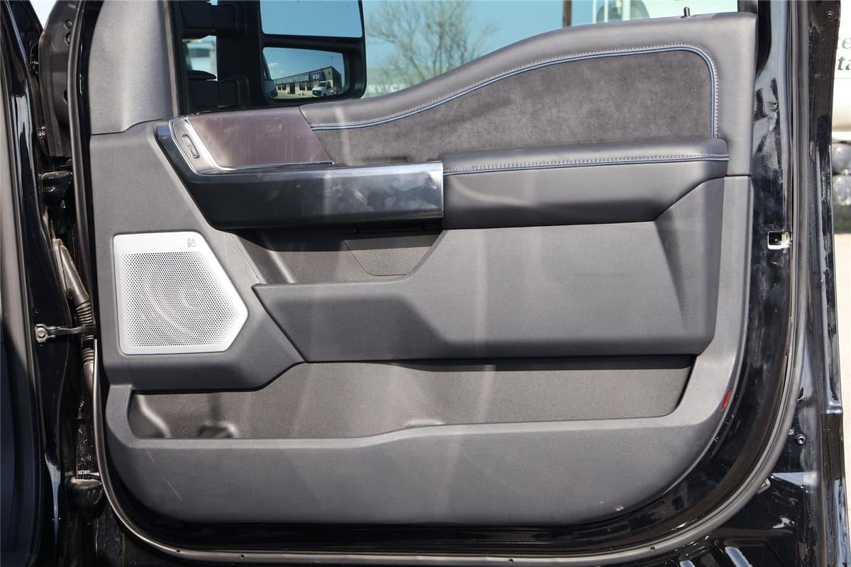 2026 Ford Super Duty F-250 - Image 35